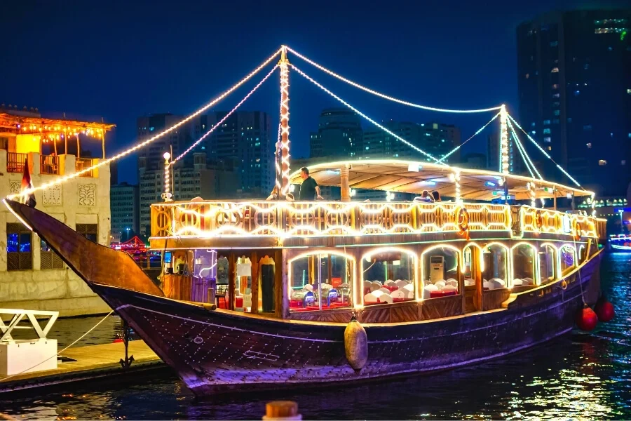 dhow cruise dubai marina